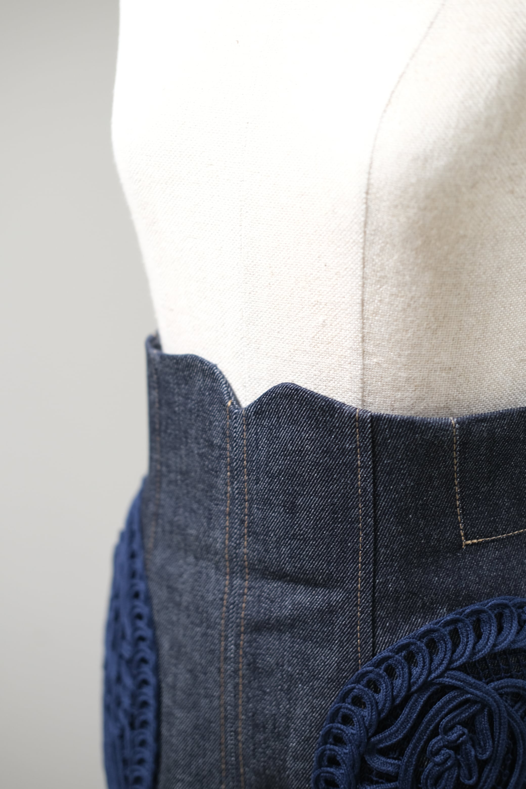 Mame Kurogouchi】Cord Embroidery Detail Denim Skirt - navy - | Pay ID