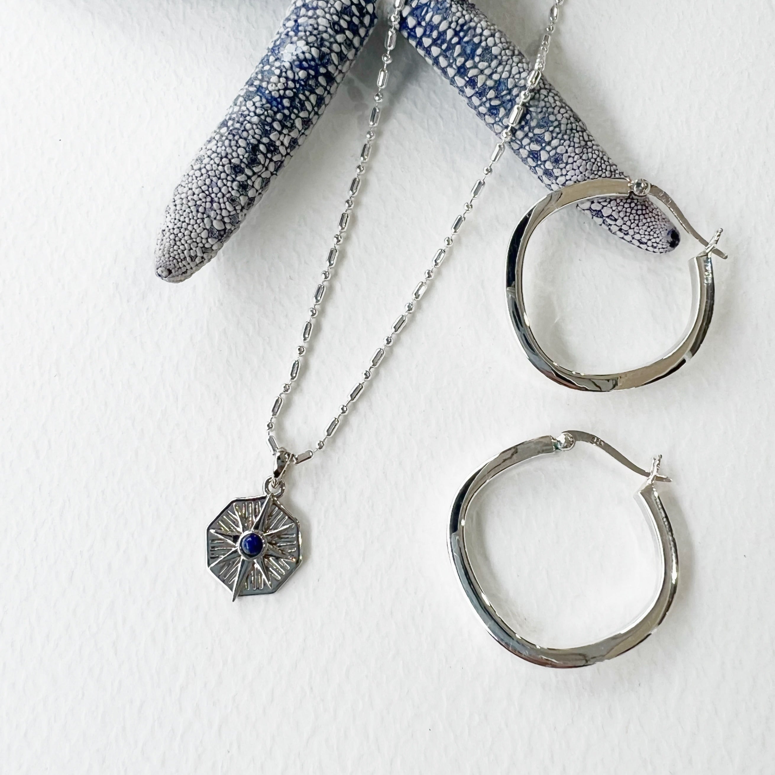 スタージュエリー　ラピスラズリ　ペンダント　k10 チェーン無し スタージュエリー ラピスラズリ ペンダント k10 チェーン無し スター