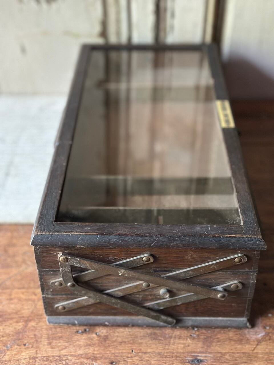 Clark's ANCHOR 3段 木製 ガラスショーケース | Brocante de La