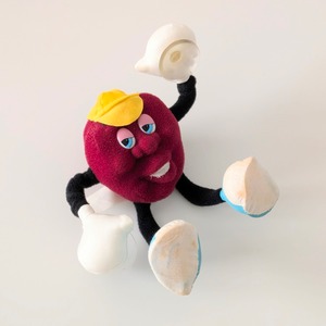 ☆ VINTAGE 1988 ☆ 【 California Raisins（カリフォルニアレーズン） 】 『 RAISIN SUCTION CUP-CONGA DANCER（レーズン・吸盤付き・コンガダンサー） 』ベンダブルぬいぐるみ / plush toy / ビンテージトイ 〚アメリカン雑貨 アメトイ〛