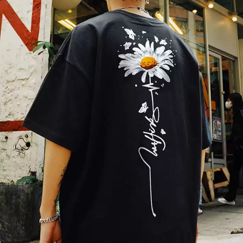 グラフィックデザイン Tシャツ