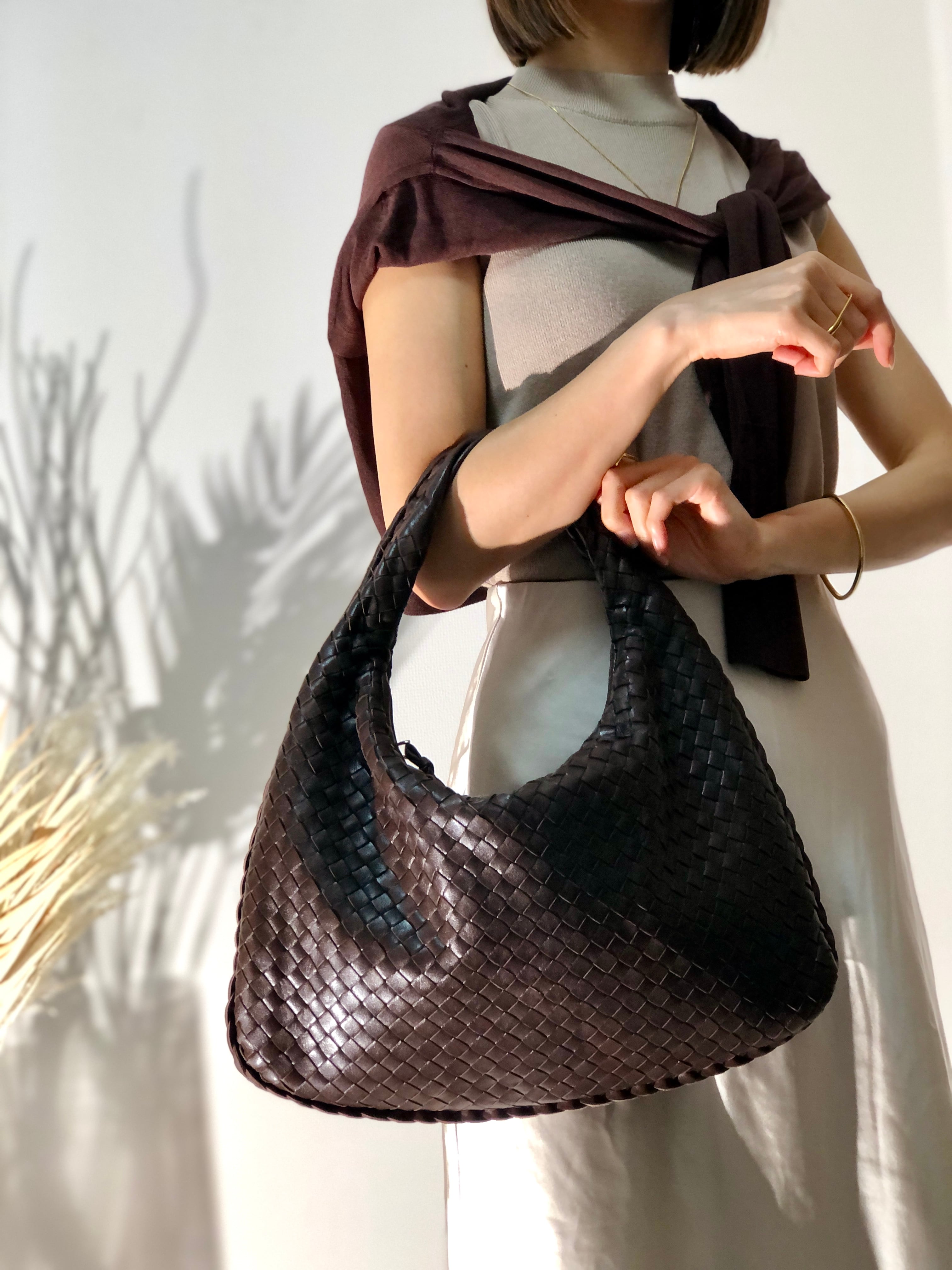 BOTTEGA VENETA ボッテガヴェネタ イントレチャート レザー ショルダー バッグ ブラウン