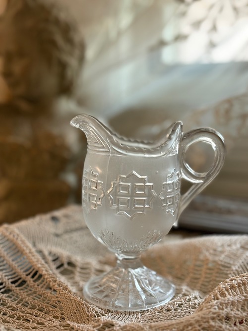 英国Vintage ガラスのミルクジャグ MILK JUG ピッチャー フラワーベース インテリア ガラス器