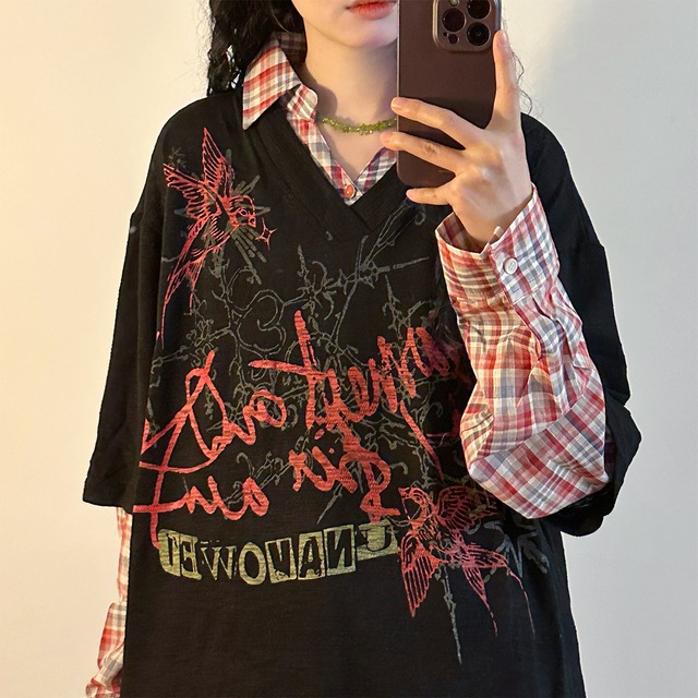 ♥チェック拼接のニュアンスポロシャツ！【UATONLINEシリーズ】★POLOシャツ★ 2color ユニセック トップス フェイクレイヤード Tシャツ 落書き チェック柄