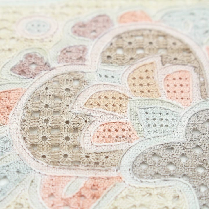 結城紬の【三大刺繍】 嬉しい『長尺』388cm 単衣にも… 新品の