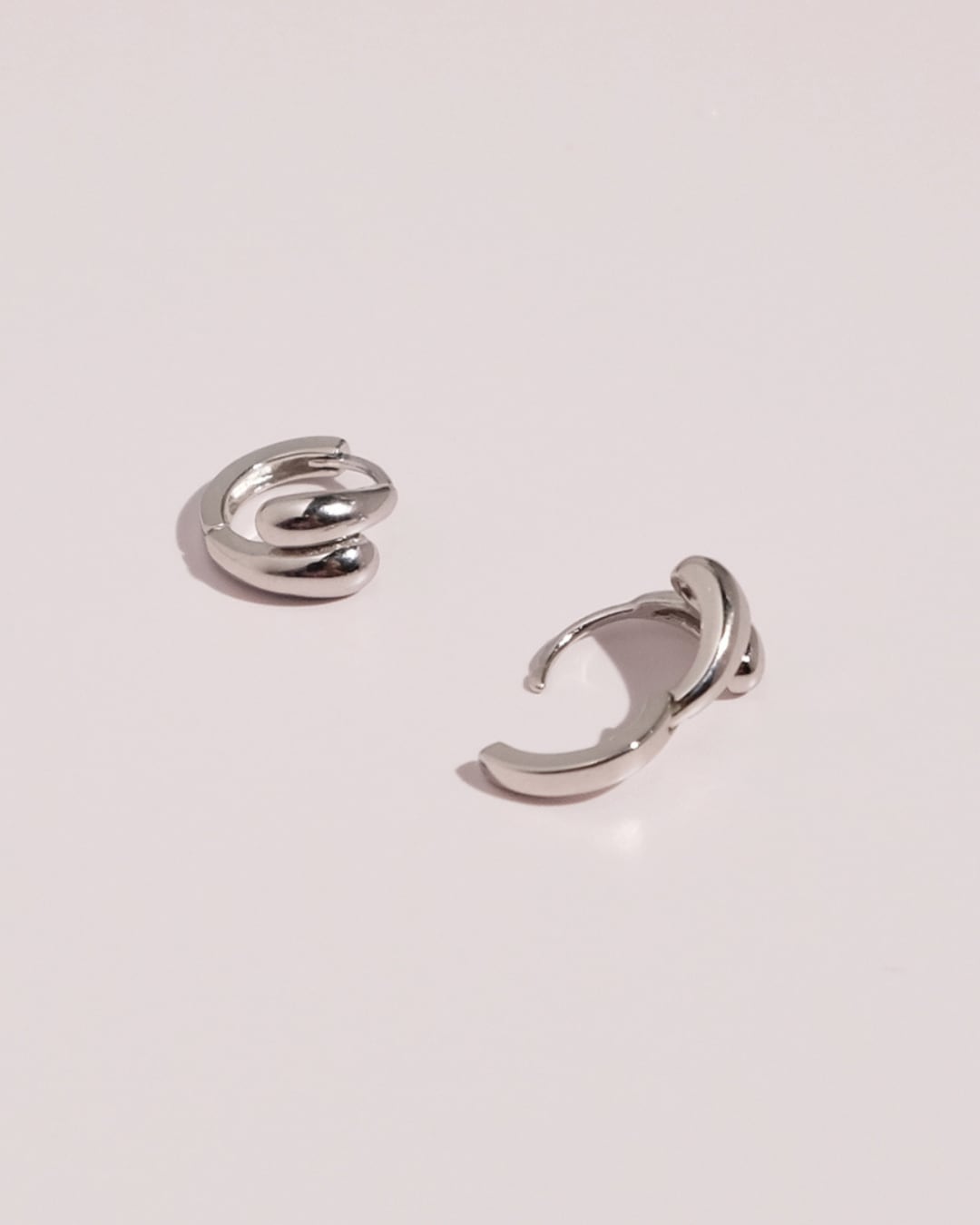 ミニサークルピアス G24028