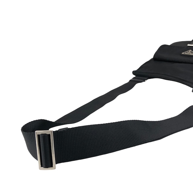 PRADA プラダ ショルダーバッグ ブラック トライアングルロゴ ナイロン フロントバックル vintage ヴィンテージ オールド h7n4ka