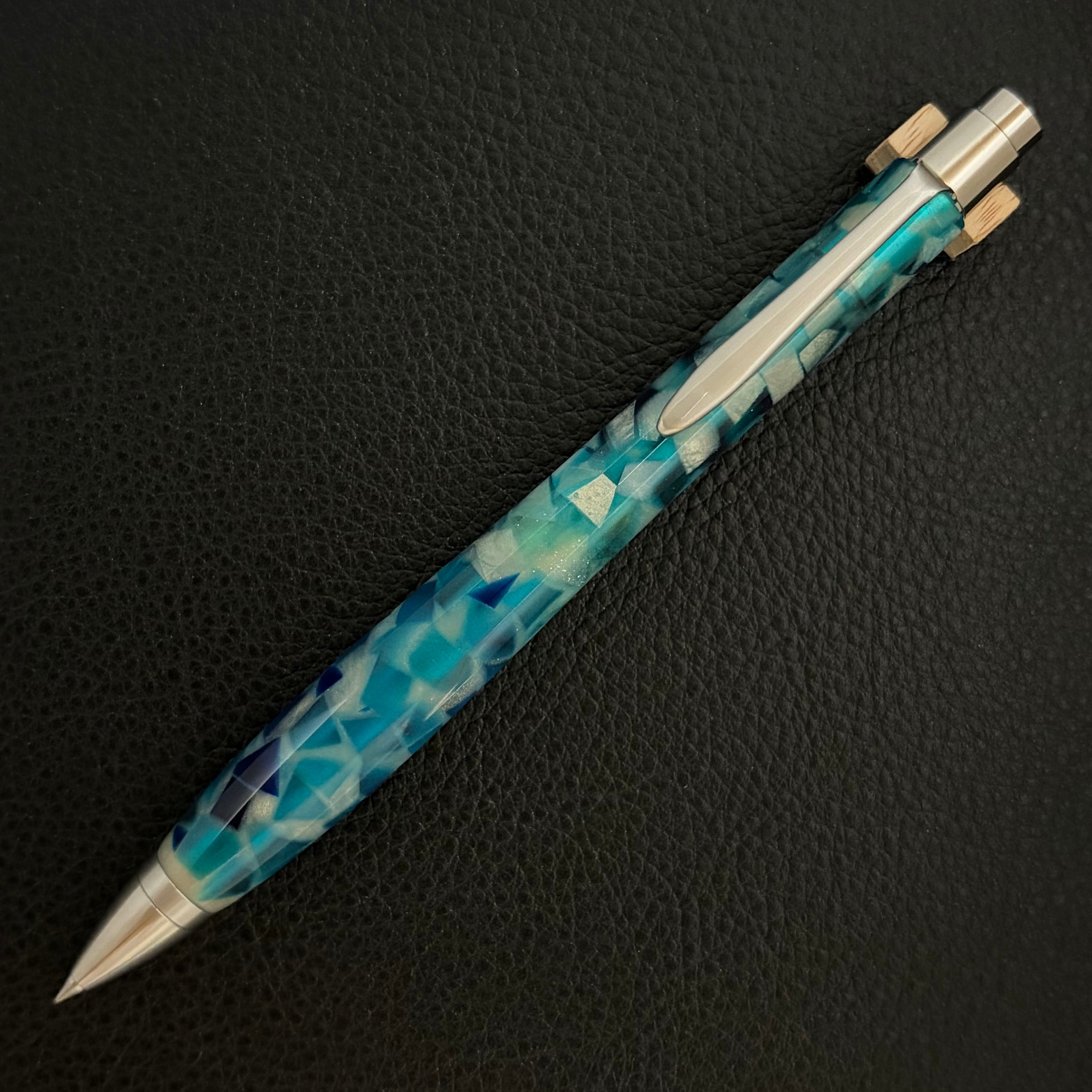 匠衆・朱椿粋