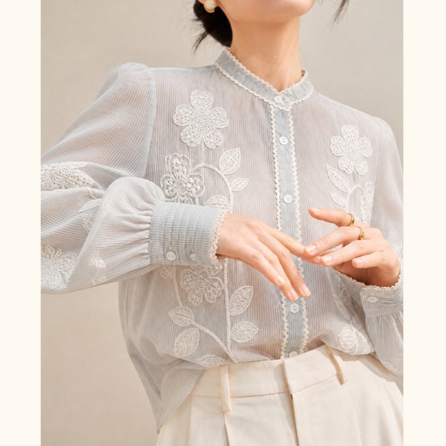 Lace-Trim Band-Collar Botanical Shirt　S0272