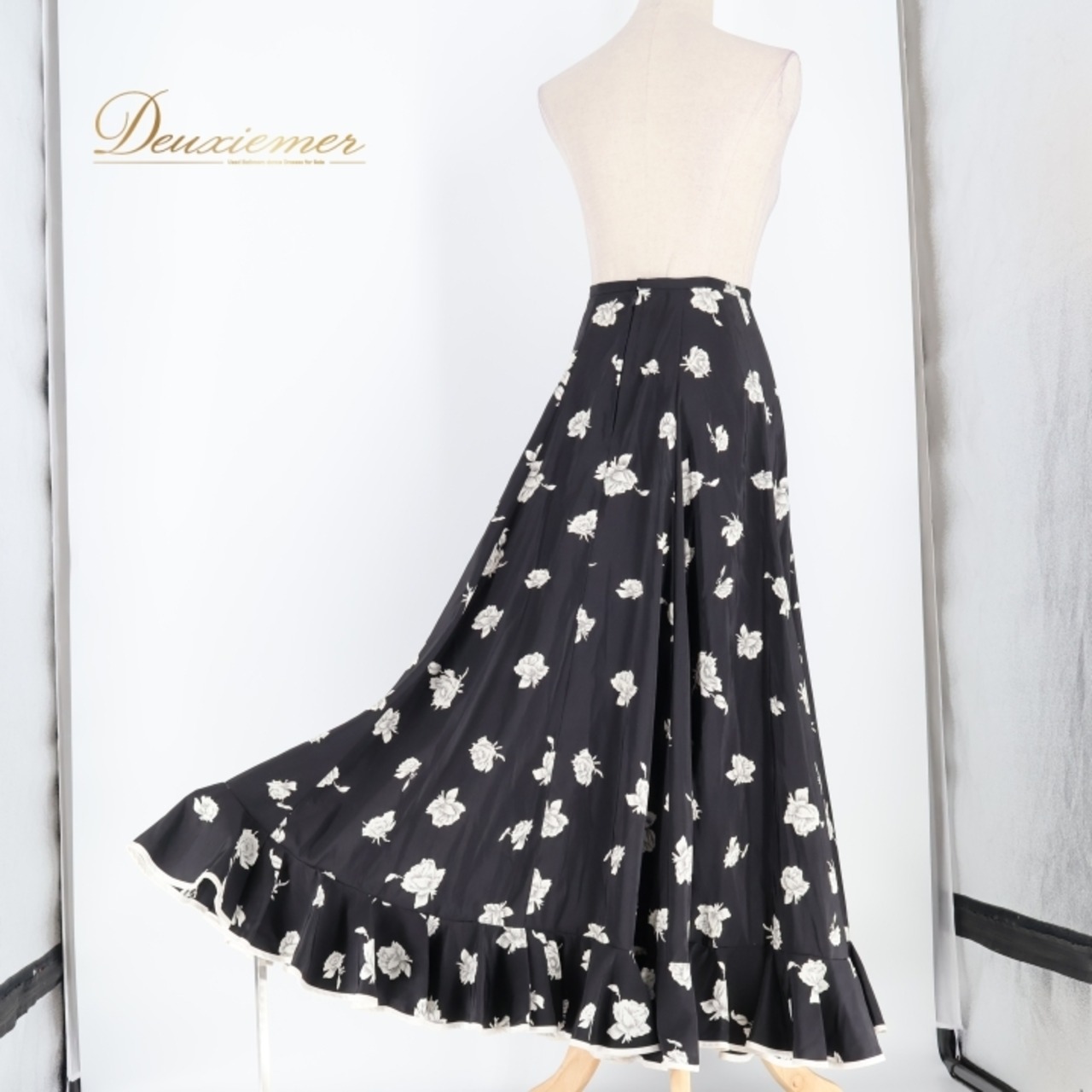 フラメンコ 衣装 ファルダ スカート ペチコート レッスン 黒 花柄 薔薇 軽い 薄い 練習着 重ね着 ダンス パーティ 発表会 フリル ボランテ ブラック系 グレイ系 ホワイト系 花柄スカート ロングスカート フラメンコダンス 練習用スカート おしゃれ フェミニン レッスン着 レディース
