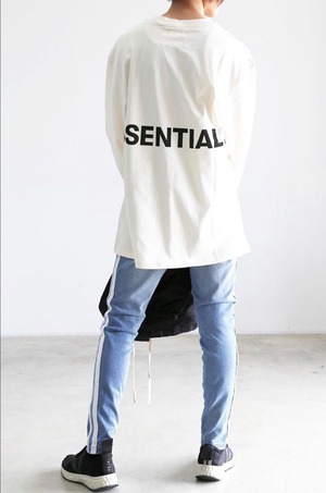 レアな腰ロゴ！FOG ESSENTIALS ロンT¥15000+tax