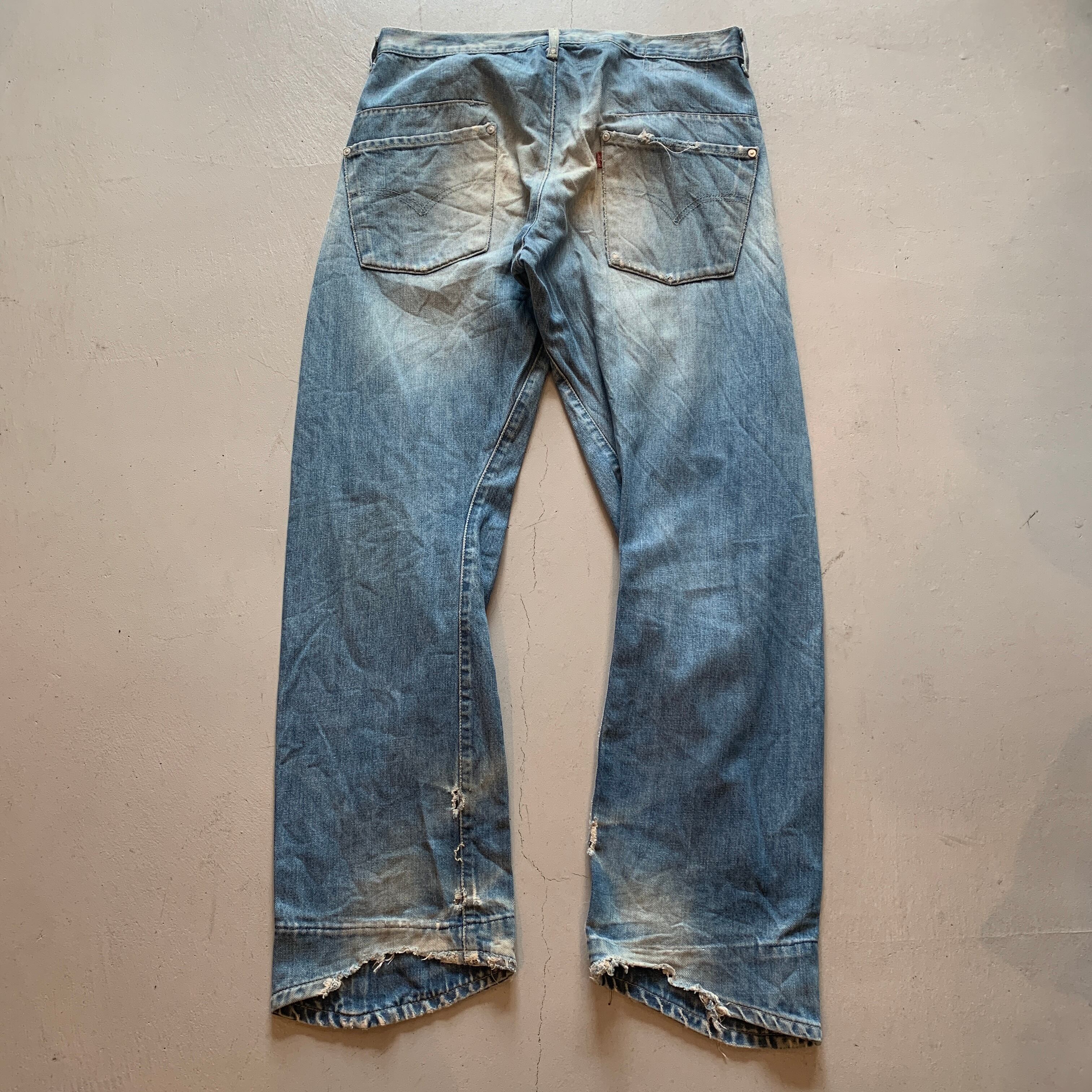 00s Euro Levi