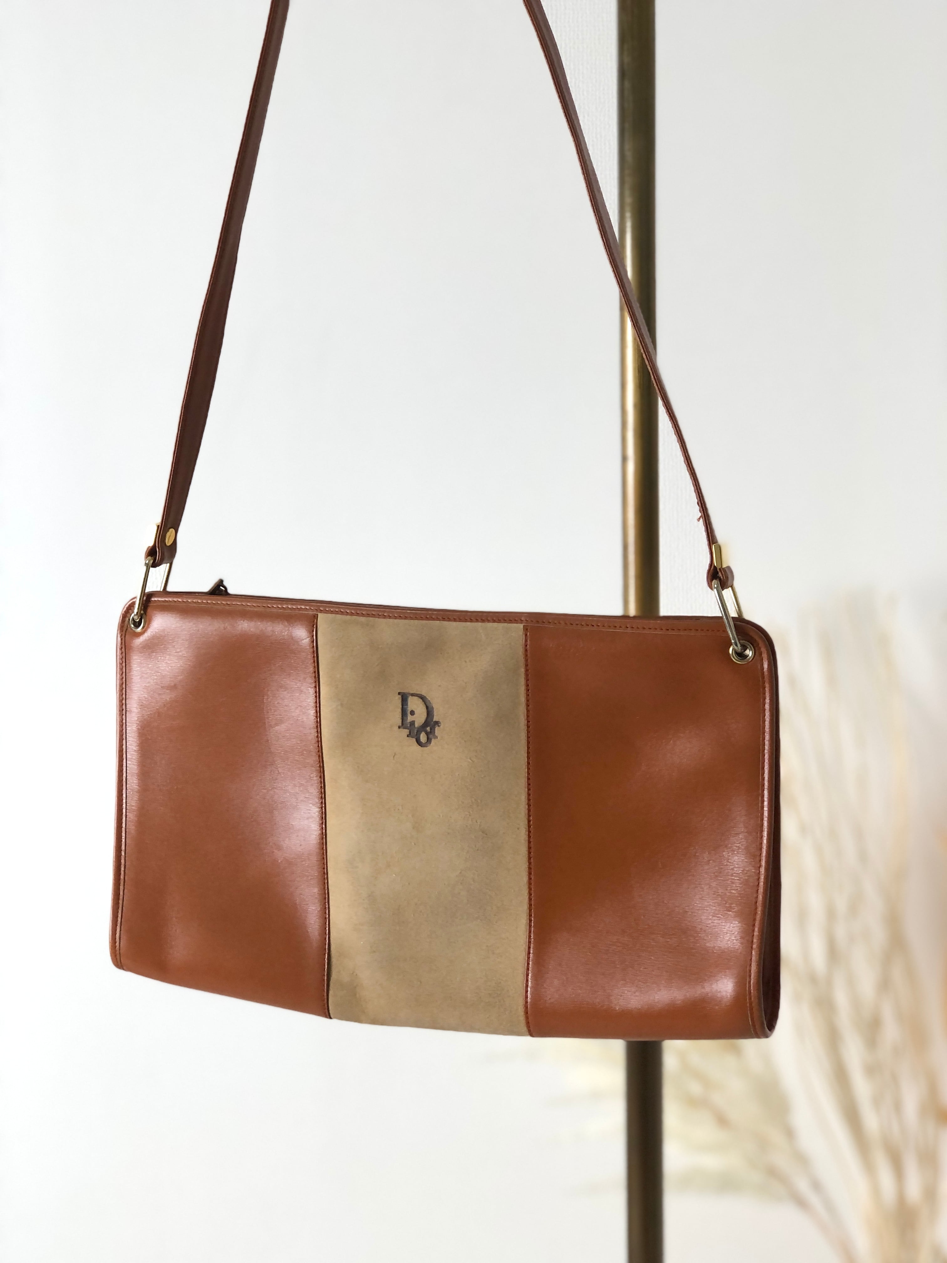 Christian Dior クリスチャン ディオール Diorモチーフ レザー