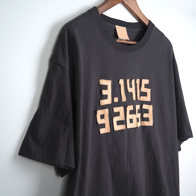 レザーパッチ「3.141592653」の 半袖 Tシャツ（5色）コットン 厚手