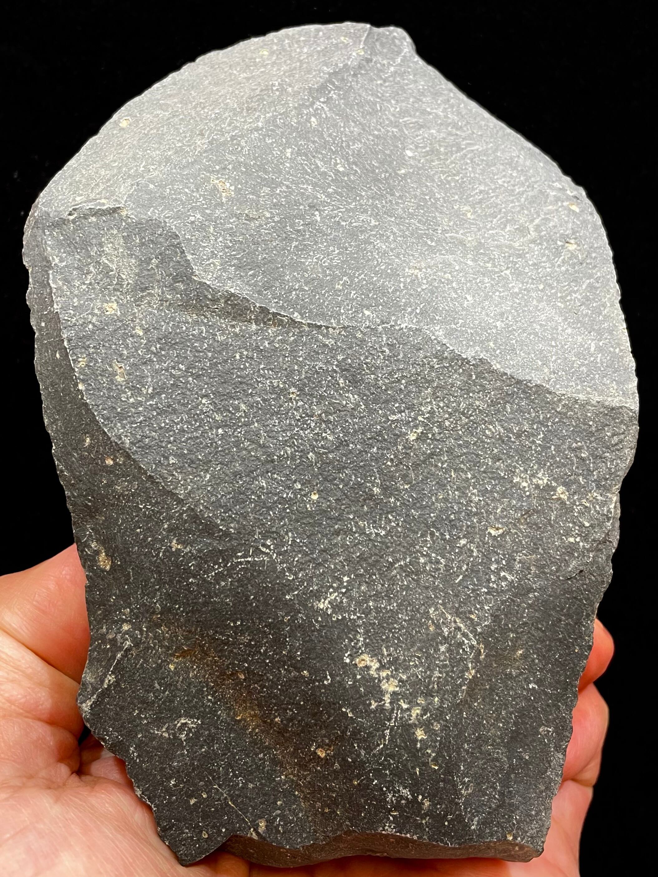 4) サヌカイト(原石・大)