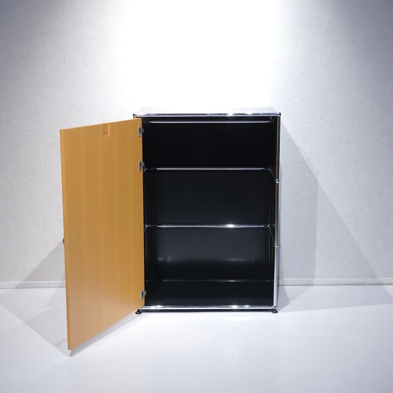 USMハラー キャビネット サイドボード 収納 棚 パネル収納 扉付き