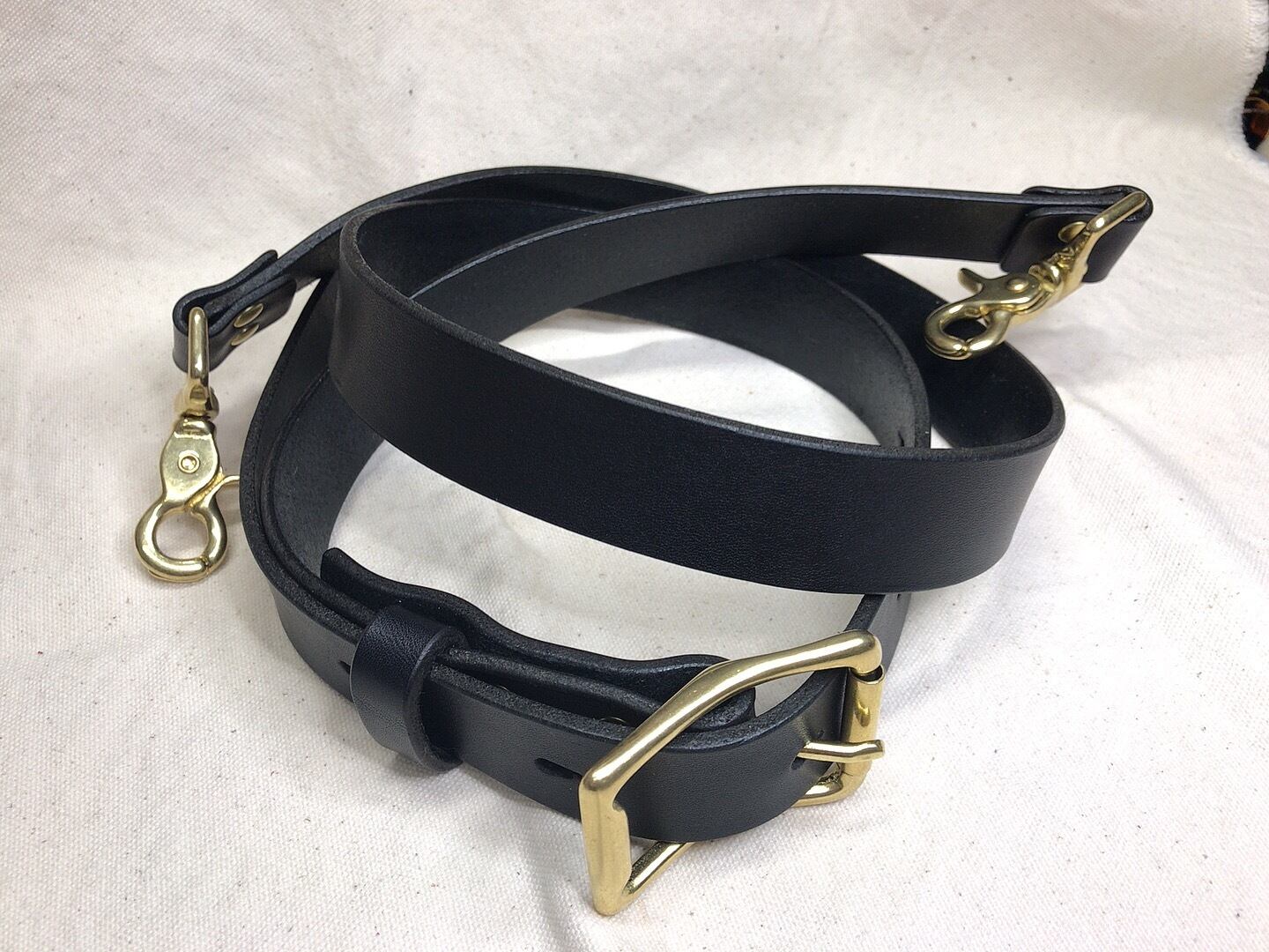 受注生産 ショルダーベルト | Leather WoRks Z'z（レザーワークス