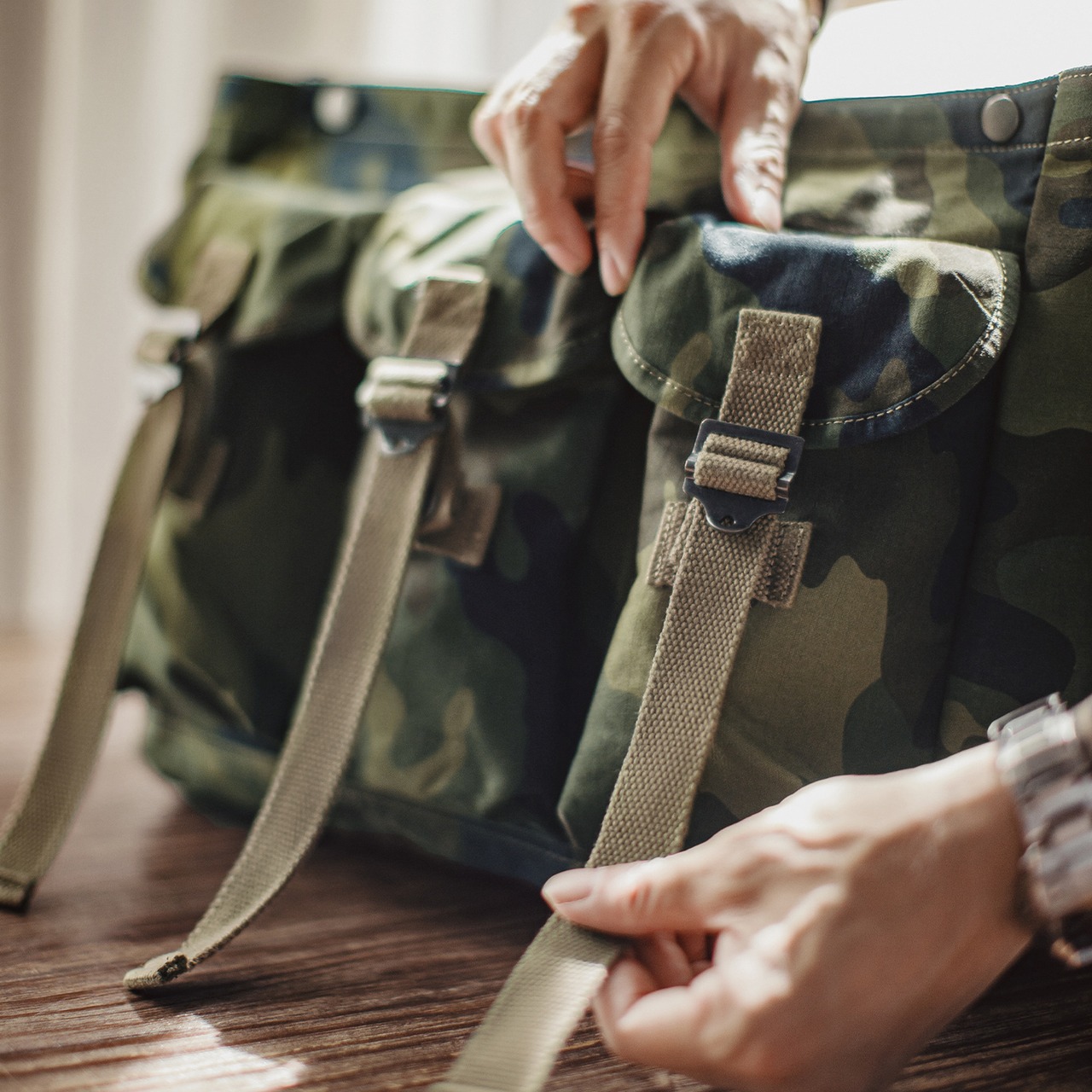 Tactical Shoulder Bag / タクティカル ショルダー バッグ