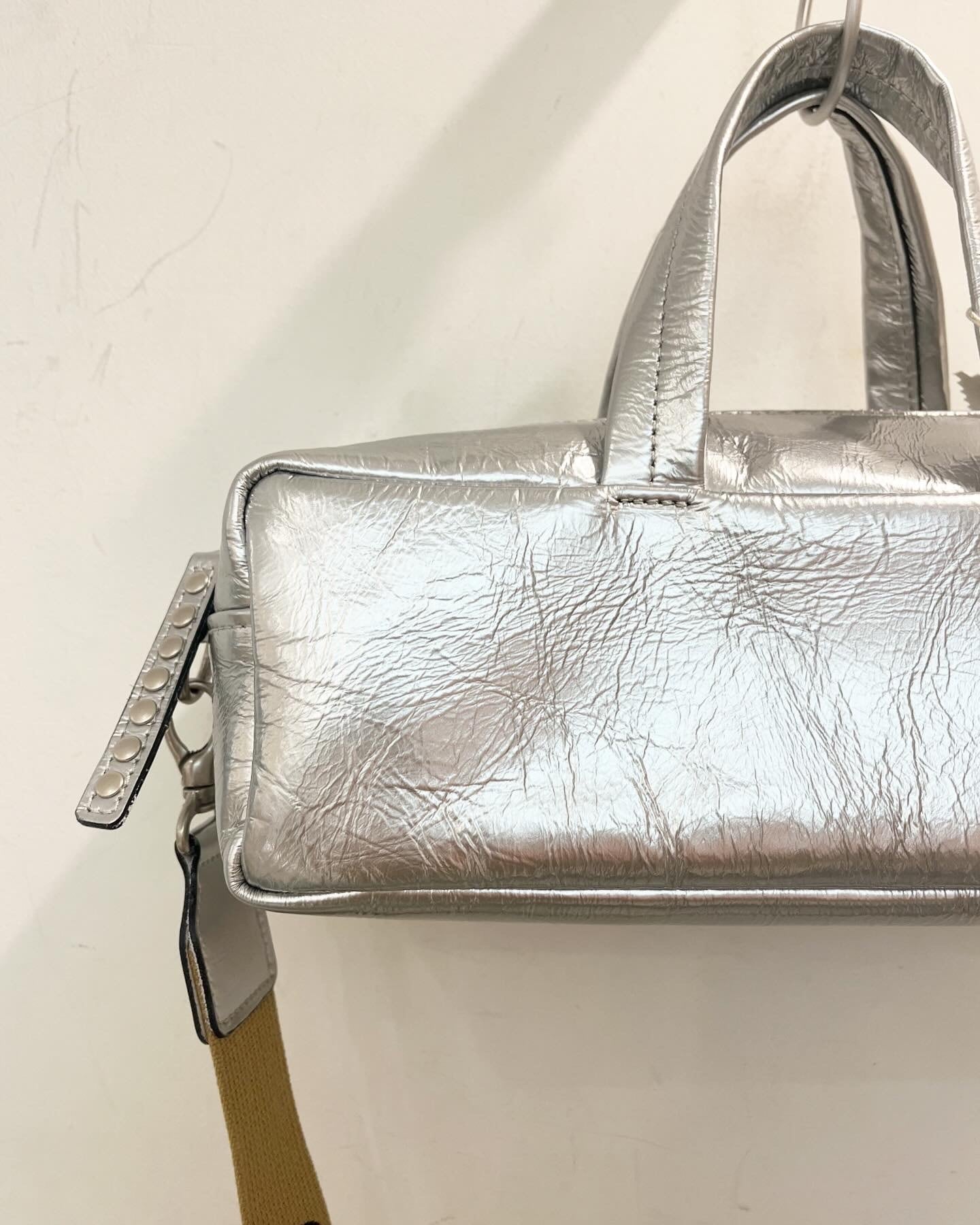 再入荷！DEUX MILLE ドゥミル 2wayエナメル横長ボストン[SILVER] | Pay ID