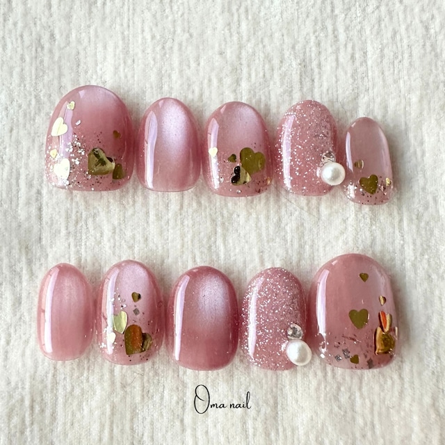 ゴールドハートのマグネットネイル