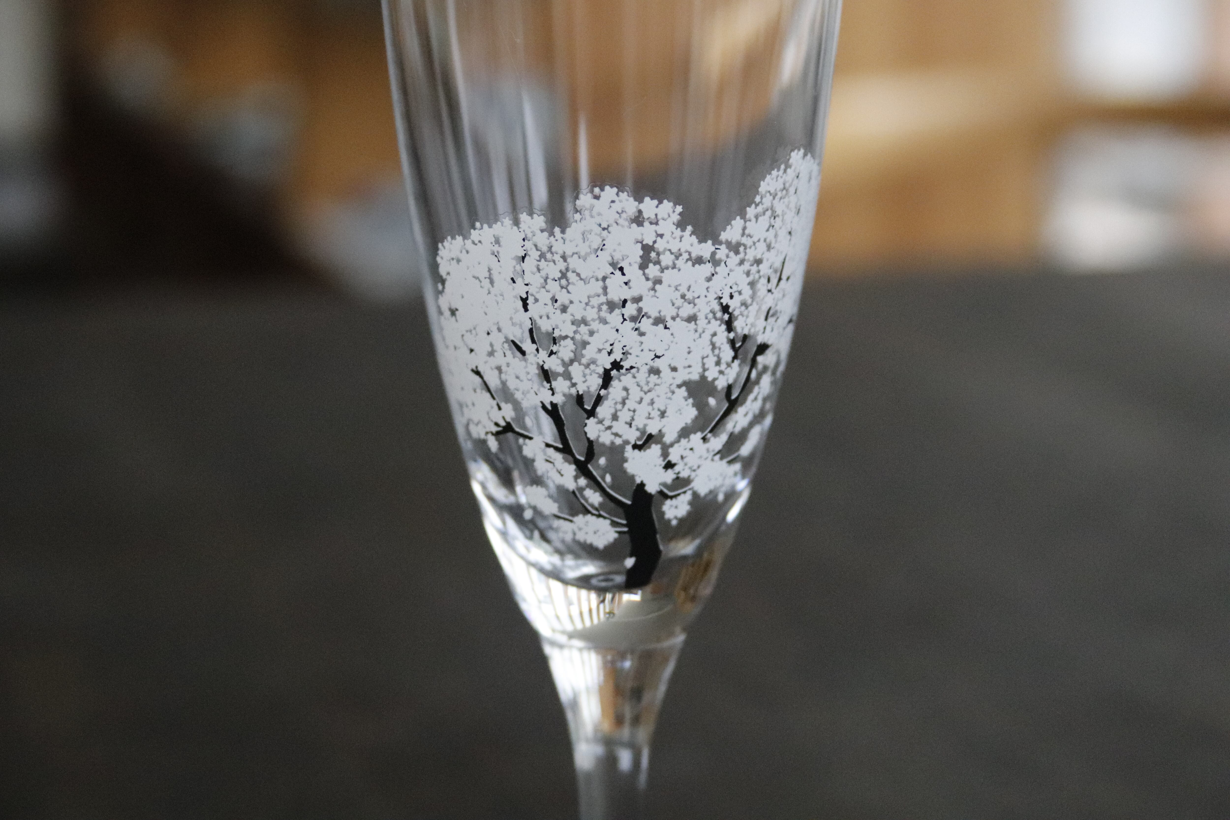 Cs 02s 冷感桜 シャンパングラスペアセット 春 桜 グラス 花見 ペアセット 贈り物 温度 変化 日本酒 乾杯 記念 ギフト プレゼント お祝い 丸モ高木陶器 オンラインショップ 温度をデザインに