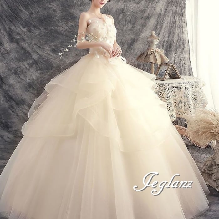 華やか ウエディングドレス ベアトップ 編み上げ レイヤード ♪(MB492)ο☆