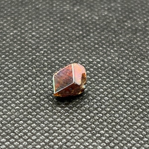 レインボーガーネット　奈良県天川村産【研磨品】RG004