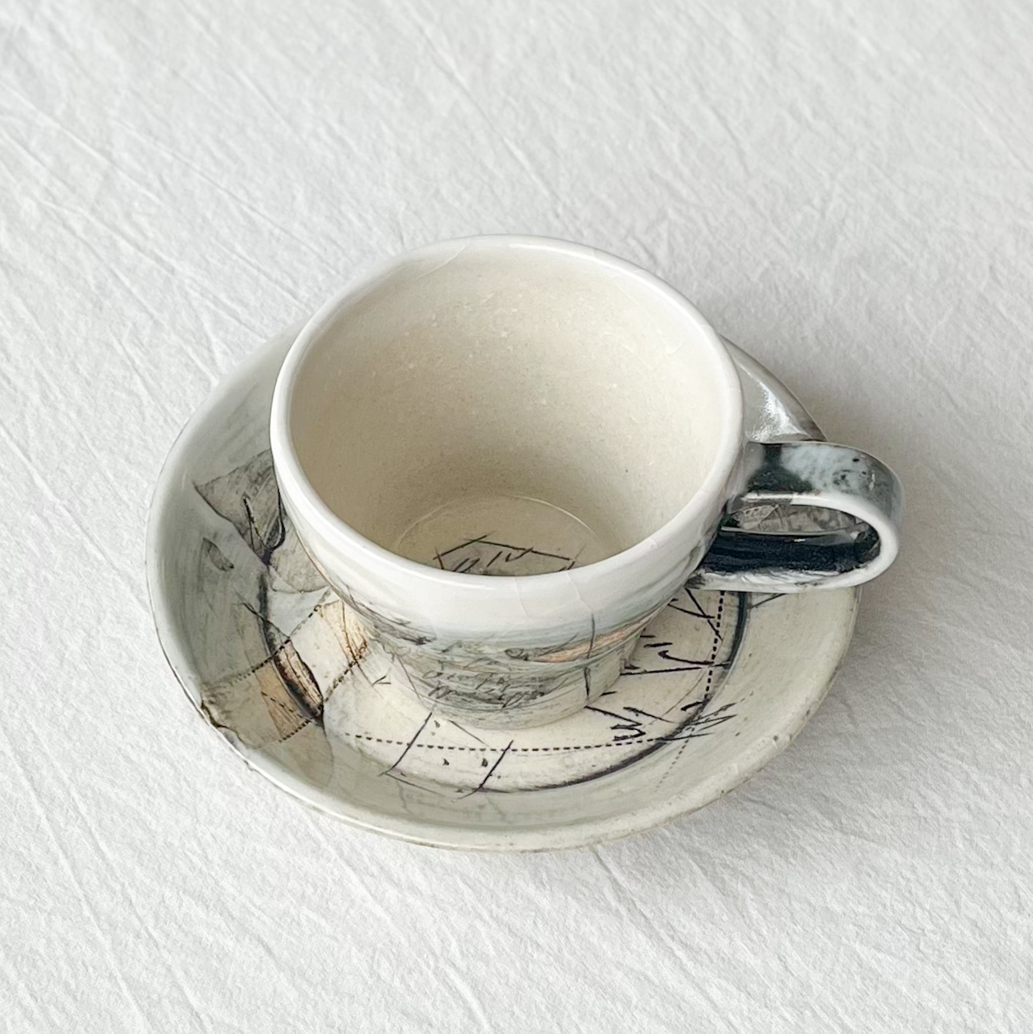 イムサエム　コーヒーカップ　線刻紋　大きいサイズ　使用品　美品 線刻カップ＆ソーサー【白色】 | Kamani | 多治見で営む 美濃焼器のWeb