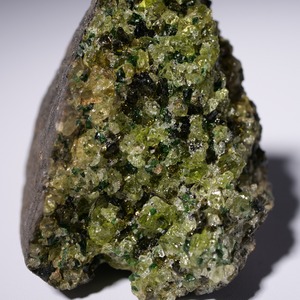 ペリドット オリビン カンラン石【2】/ 原石 標本