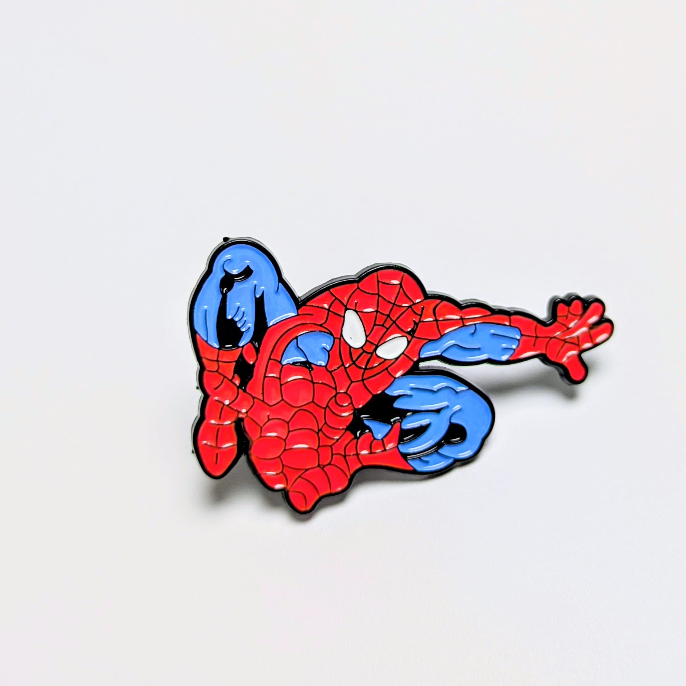 ダース・ベイダー　非売品　ピンバッジ 新品 スターウォーズ ピンバッジ3種類 25周年限定品 ルーク