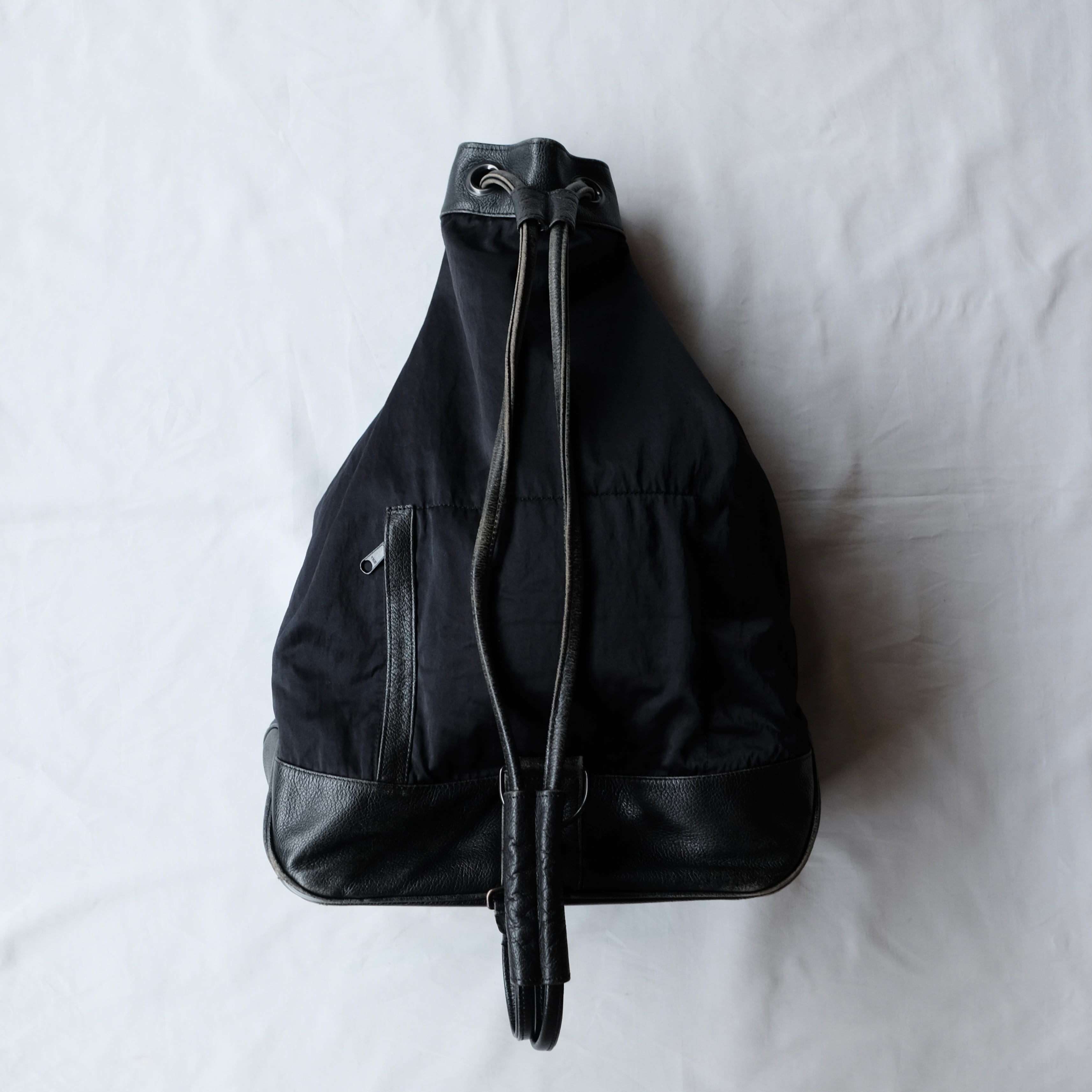 ISSEY MIYAKE MEN 80s ONE SHOULDER BAG | safarionline