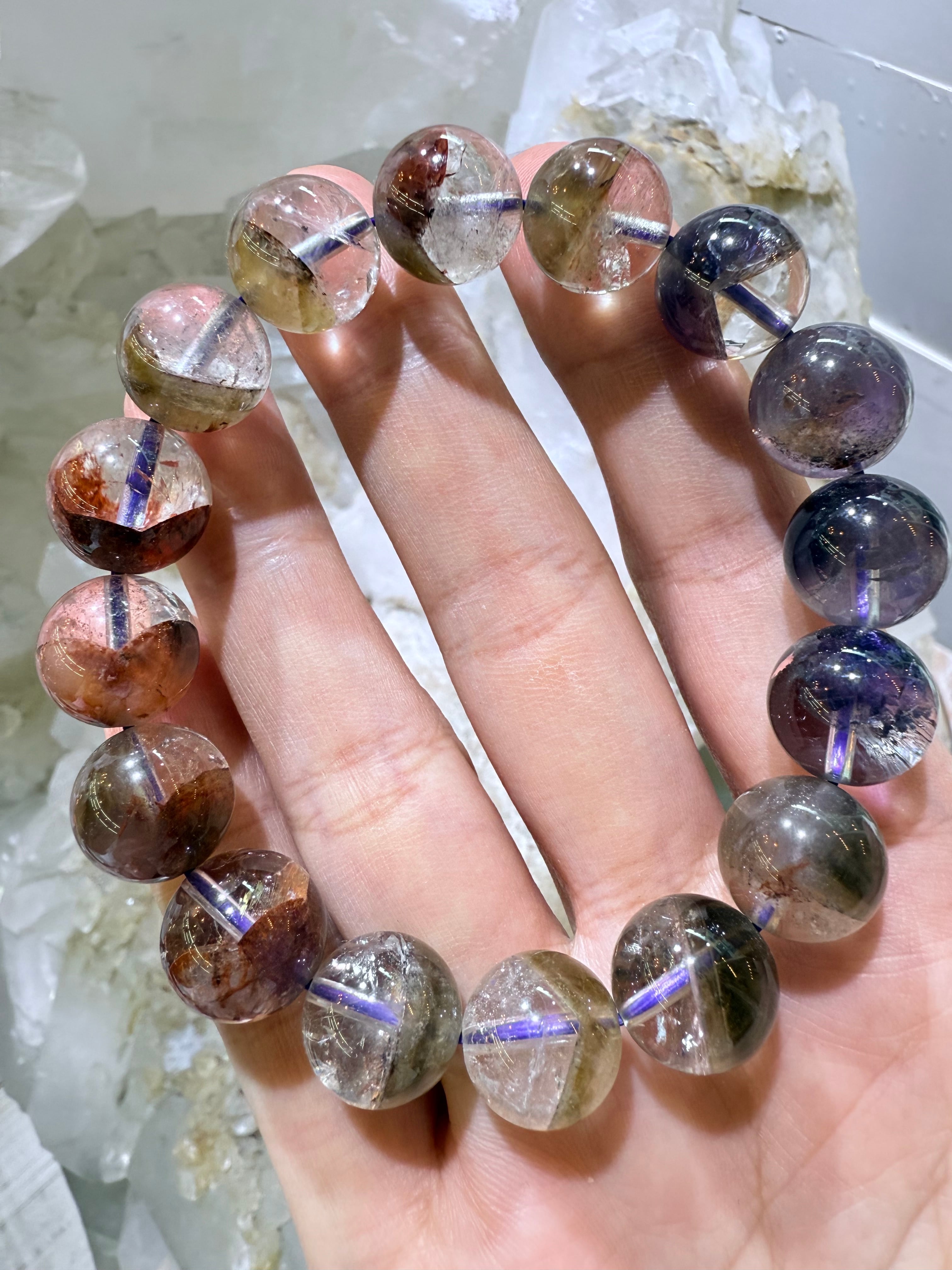 エネルギー強化！スーパーセブン・セイクリッドセブン ペンダント