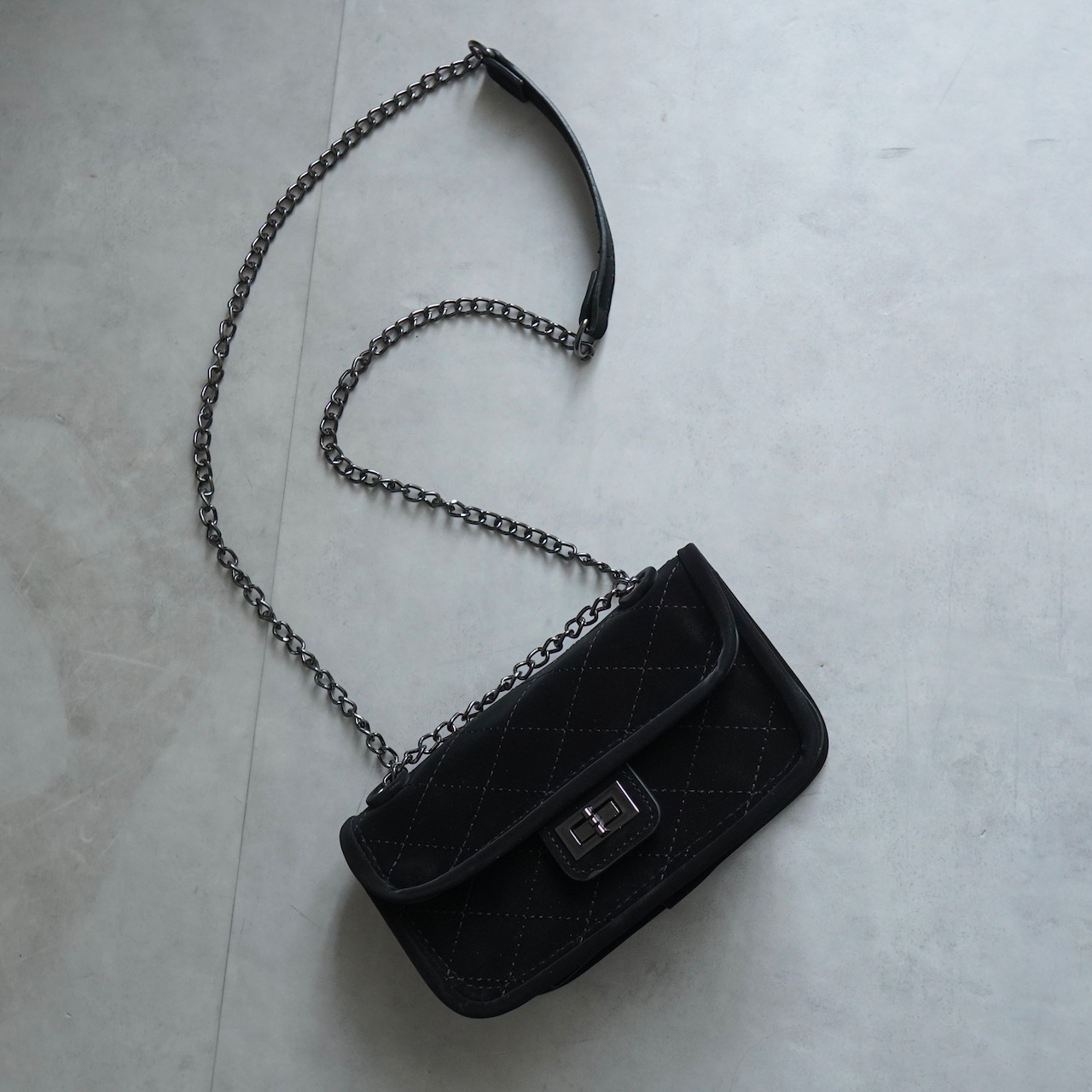 マットキルティングダブルチェーン2waybag／Black