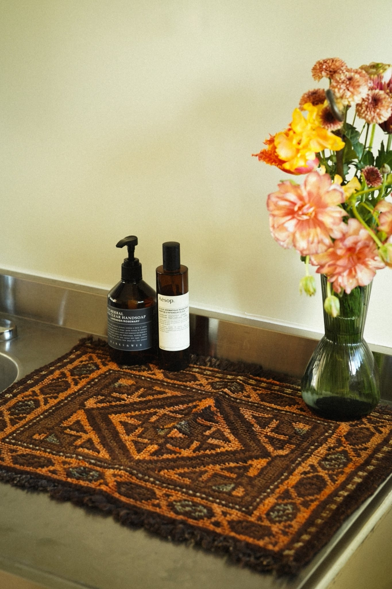 1029 -Vintage Baluch rug