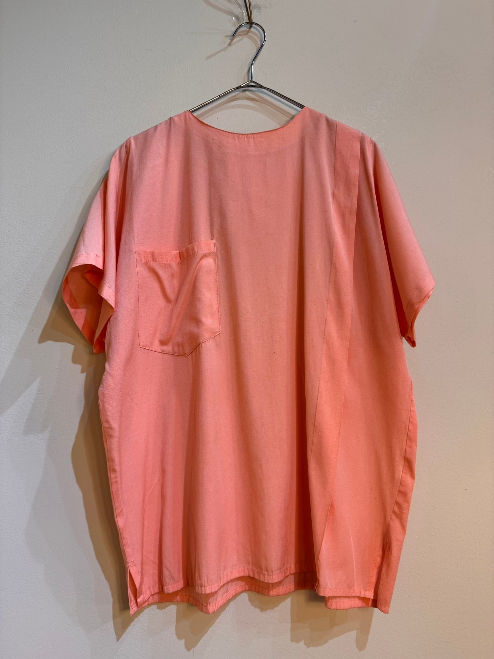 ❁ Veritecoeur サーモンピンク リネン ブラウス プルオーバー Francois Perrin サーモンピンク ブラウス | DROOMTUIN_VINTAGE