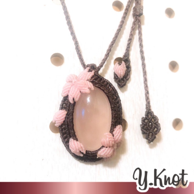 N09】春限定✿︎ローズクォーツと桜の首飾り◇マクラメネックレス | y.knot