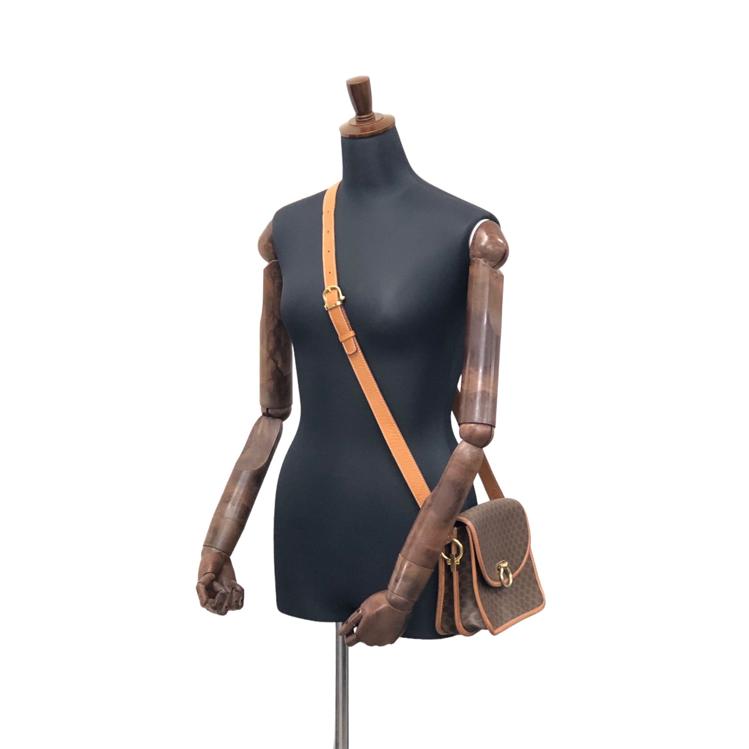 CELINE セリーヌ マカダム ホースシュー レザー ショルダーバッグ