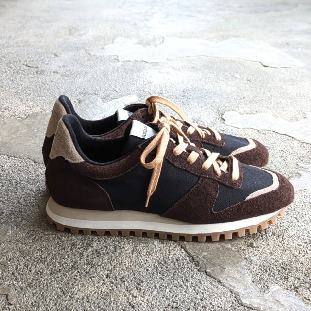 再入荷】NOVESTA ノベスタ MARATHON TRAIL （Black × Praline） | C
