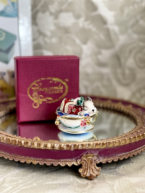 『ティーポットのネズミ』 アリス 眠りネズミ  Mouse In A Teacup『トリンケットボックス ARORA』Craycombe Trinkets　イギリス製の画像