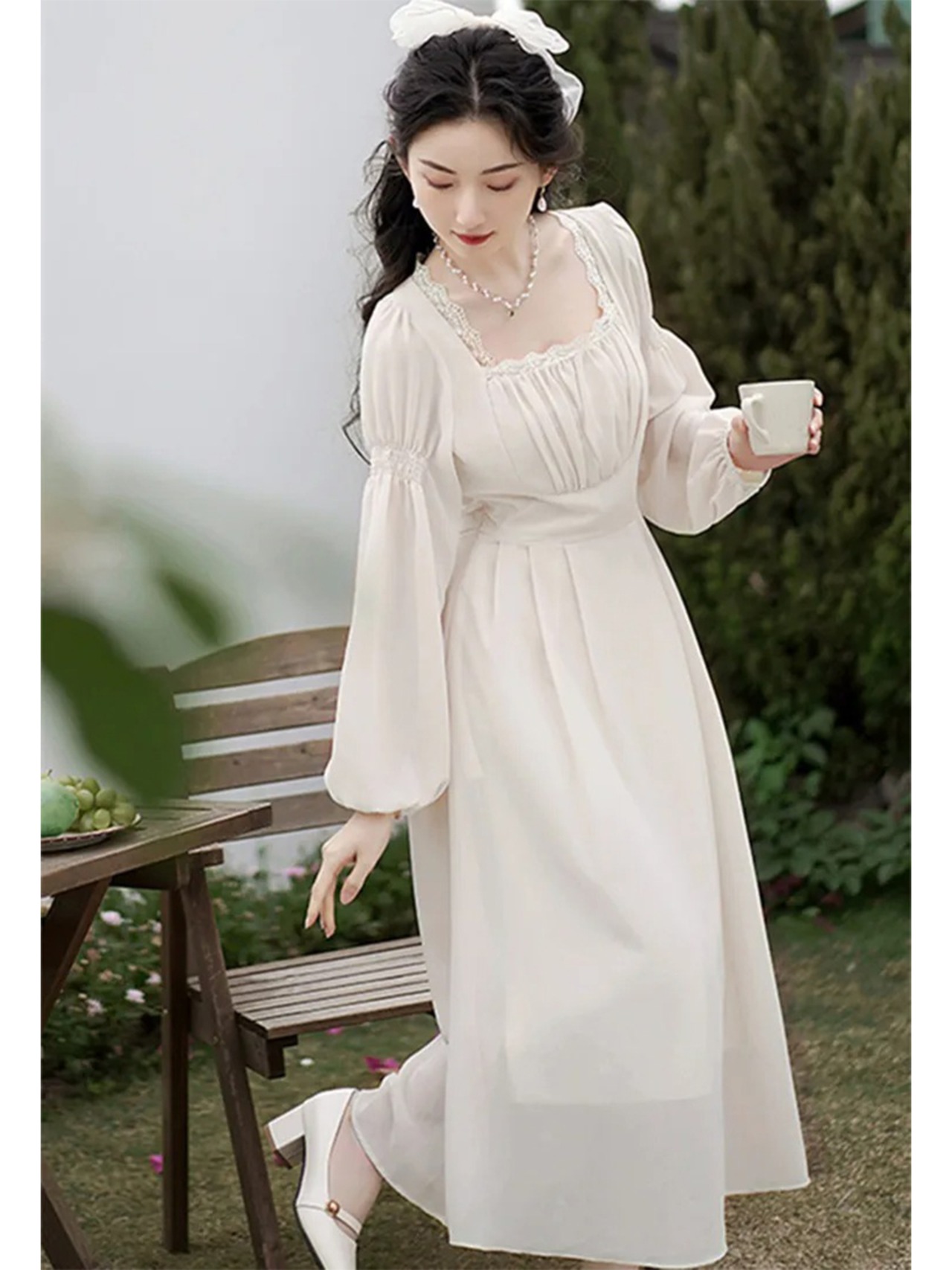 【0131】Lace Square Collar Long Sleeve Dress