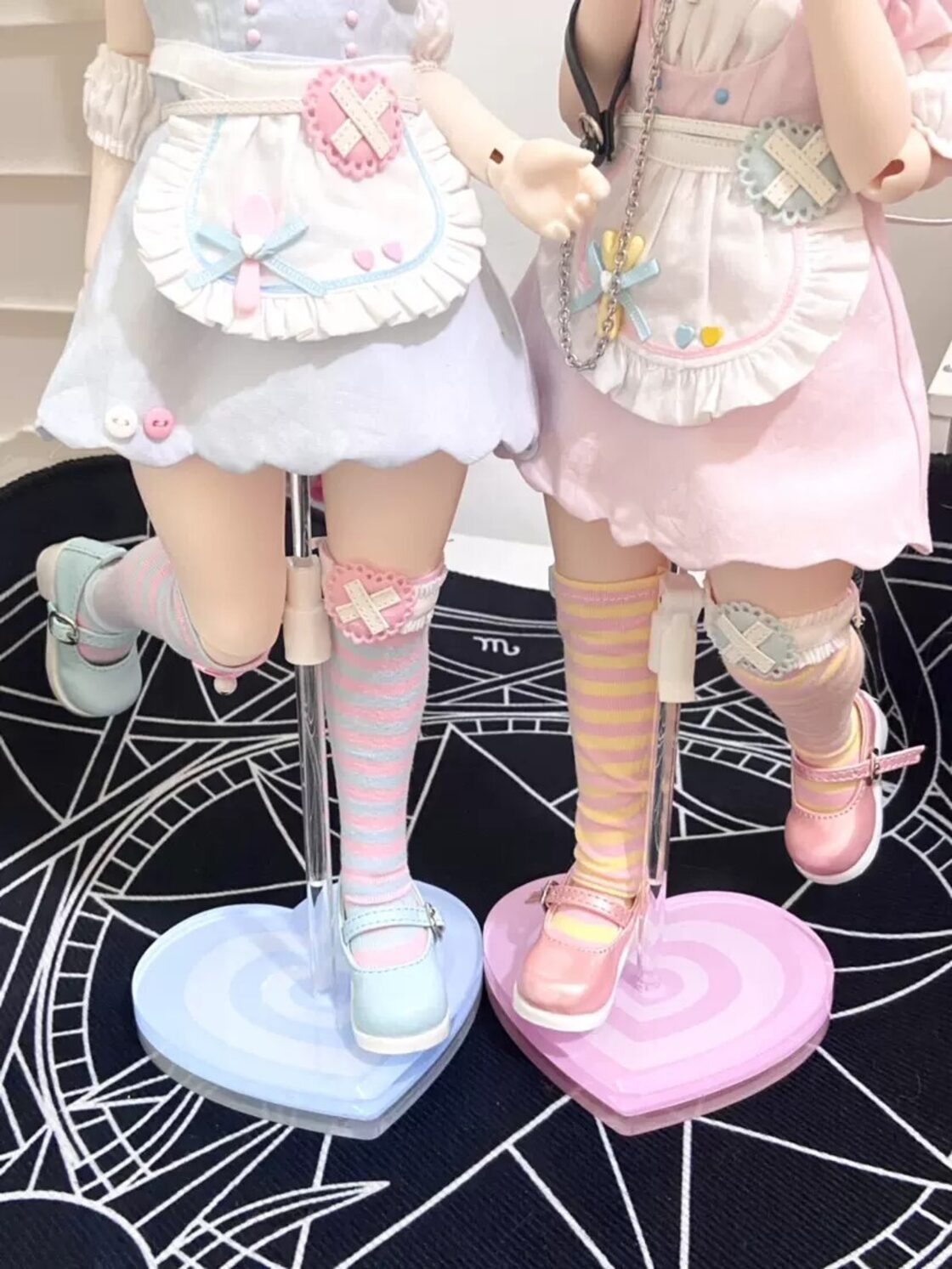 即納】アクリルドールスタンド 1/4 | Pay ID