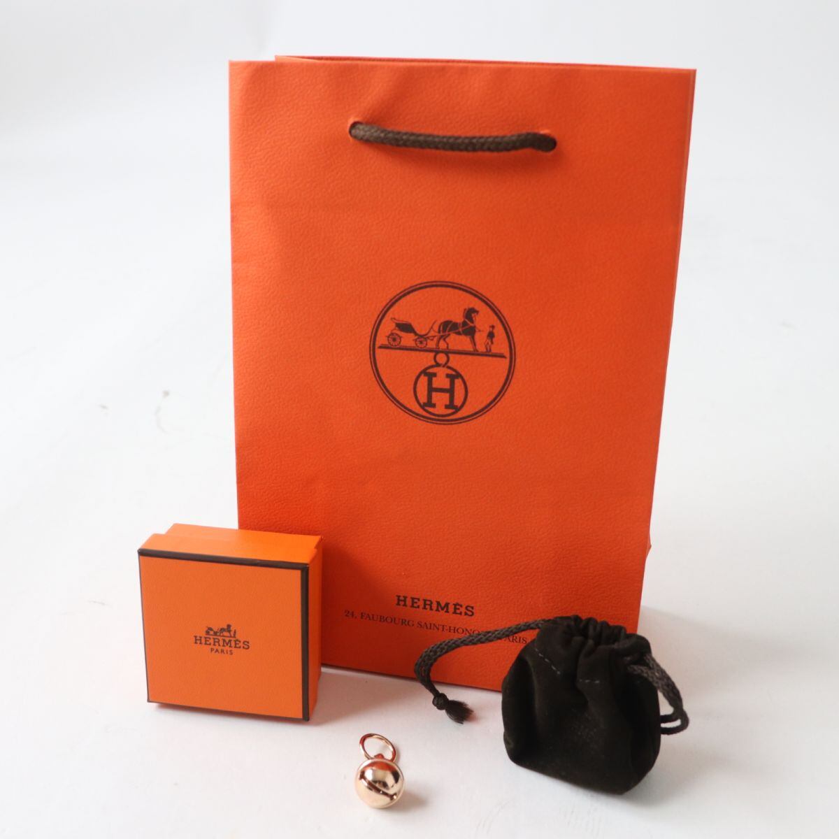 美品】HERMES エルメス スカーフリング 鈴 ベル ピンクゴールドカラー 美品】HERMES エルメス スカーフリング 鈴 ベル ピンクゴールドカラー