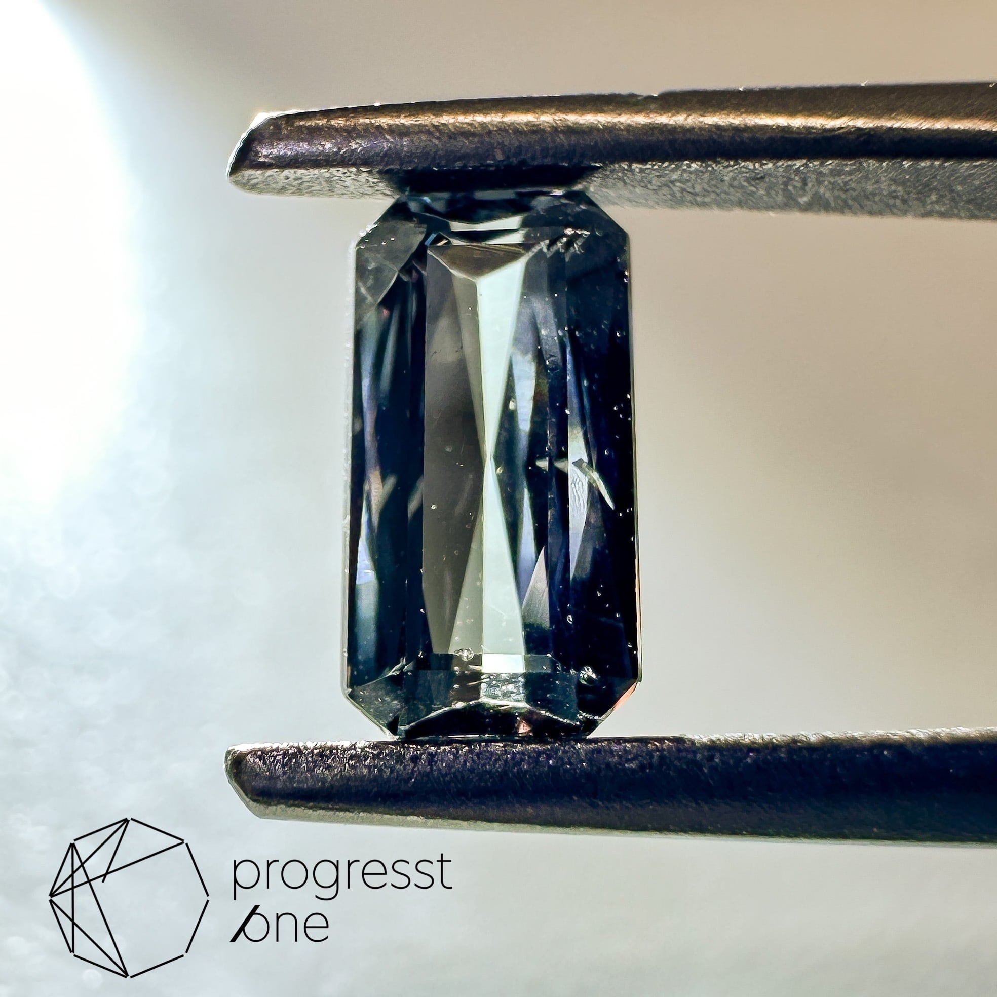 ベキリーブルーガーネット0.56ct | progresstone