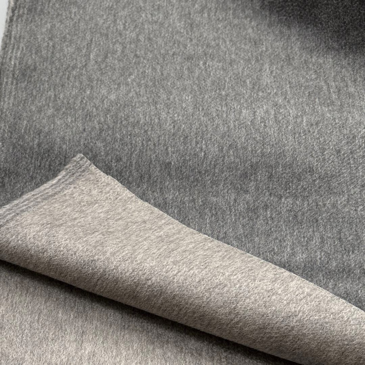 ★TC333◆2m◆ウールカシミア混滑らか弱起毛2重織り生地◆グレー