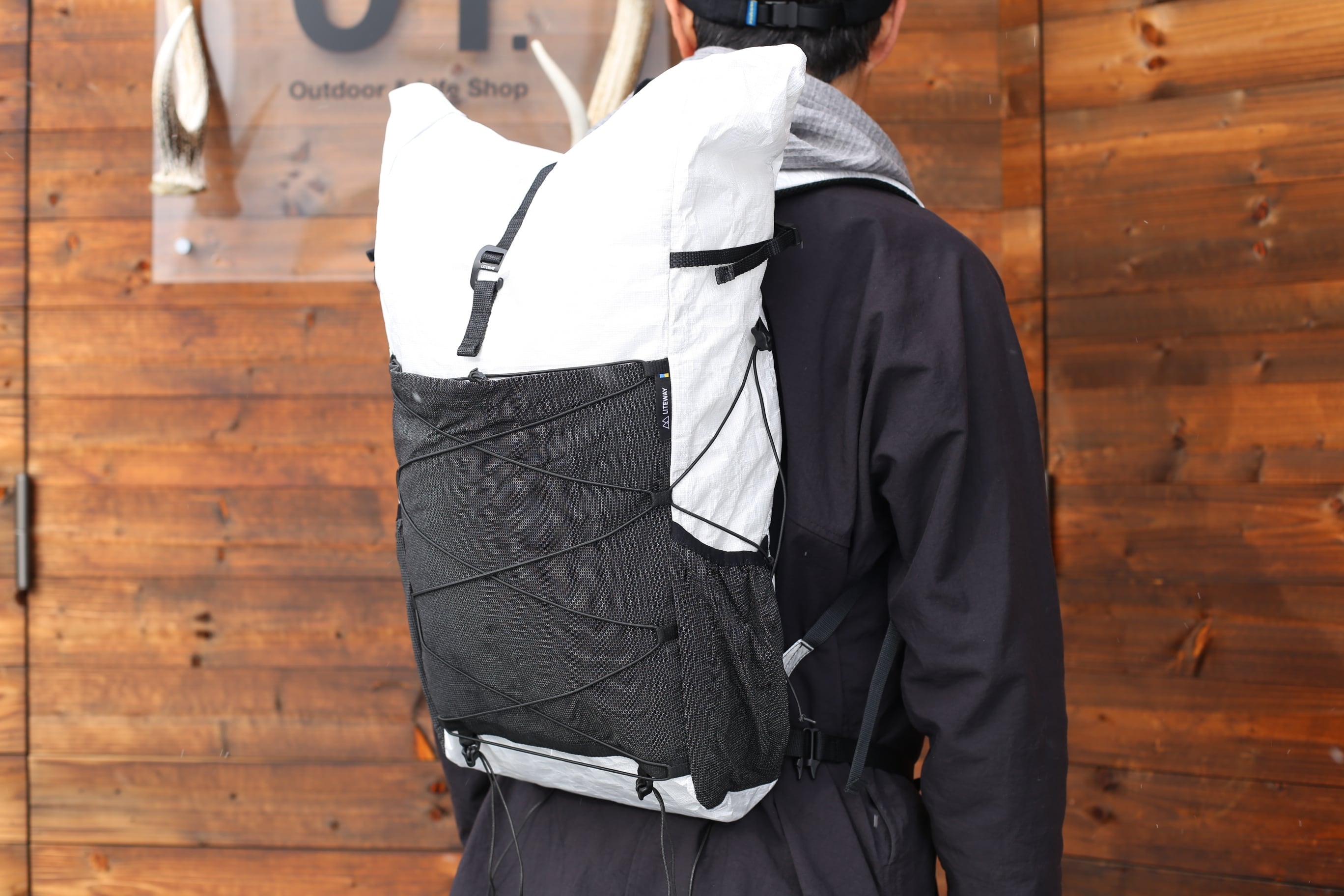 URBAN PRO PACK ULTRA 30L | 01. Outdoor & Life Shop 【新品 URBAN PRO PACK ULTRA 30L | 01. Outdoor & Life Shop 【新品