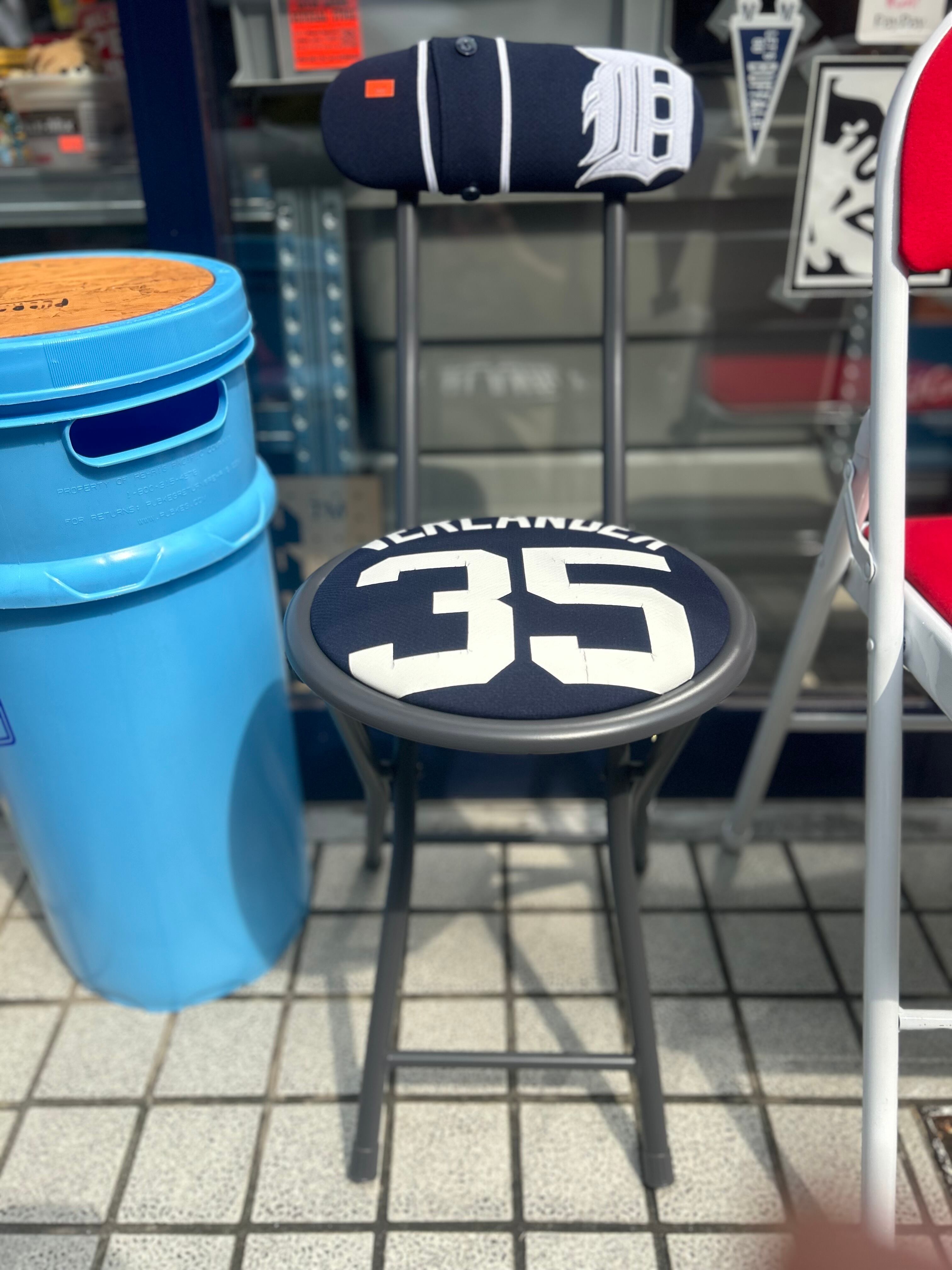 Custom upcycled pipe chair mini 2