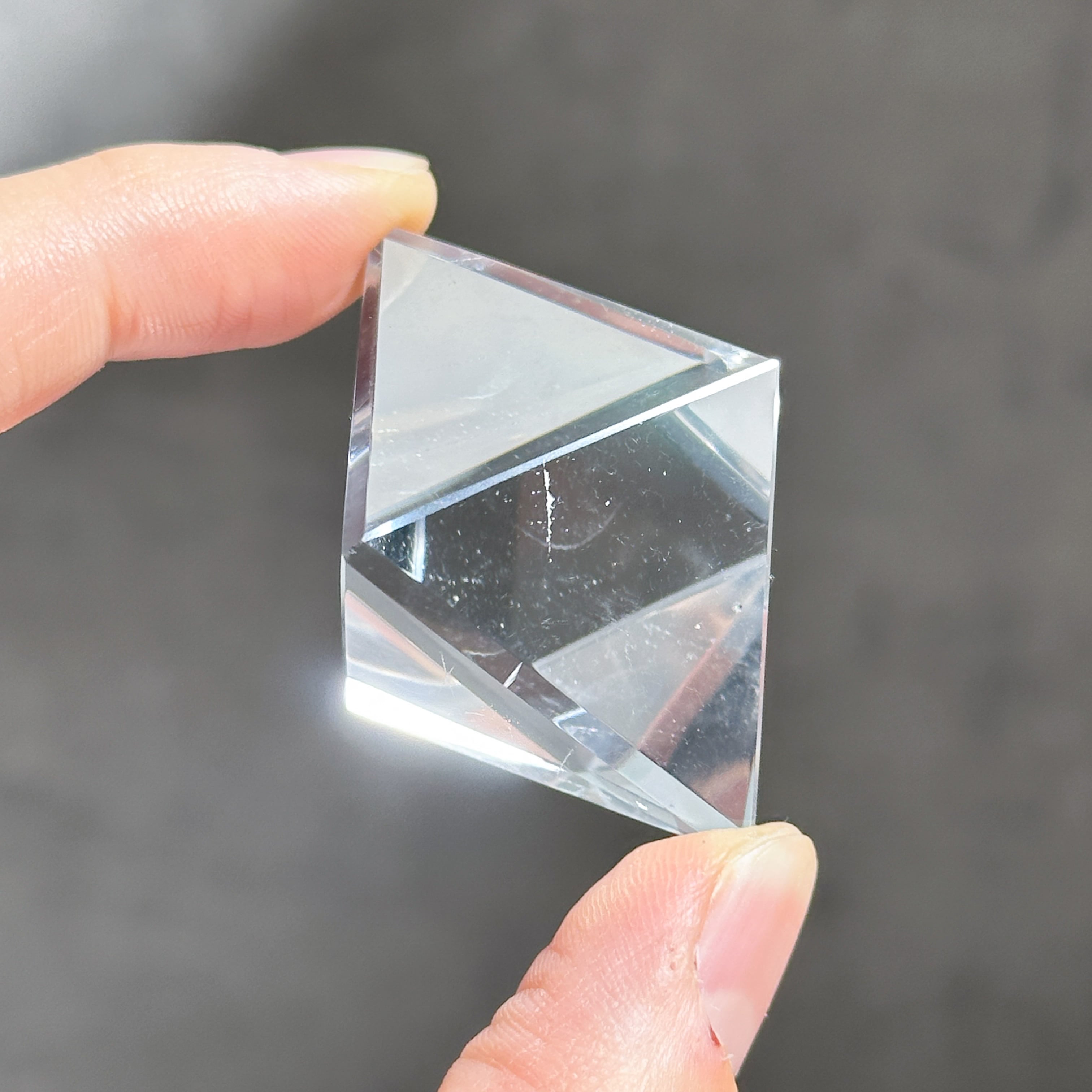 ミナスジェライス産クリアクォーツ 正八面体（オクタヒドロン）11