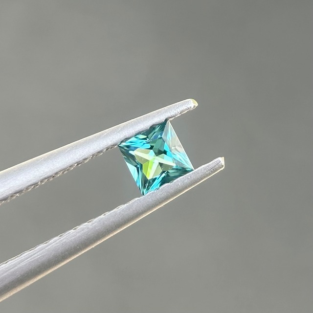 ラグーントルマリン 2.8〜3.0mm, ナミビア産