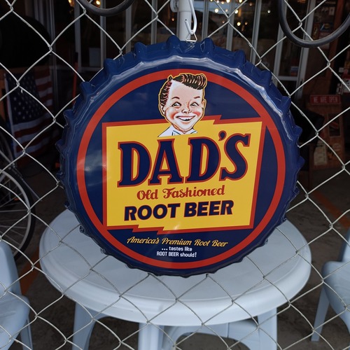 アメリカン　ダイカット王冠サイン◆DAD'S◆アメリカン雑貨　ブリキ看板　サイン　ガレージ