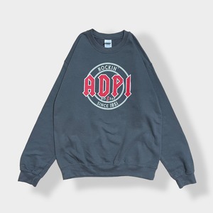 【GILDAN】ROCKIN ADPI パロディ ロゴ プリント スウェットトレーナー 裏起毛 M US古着